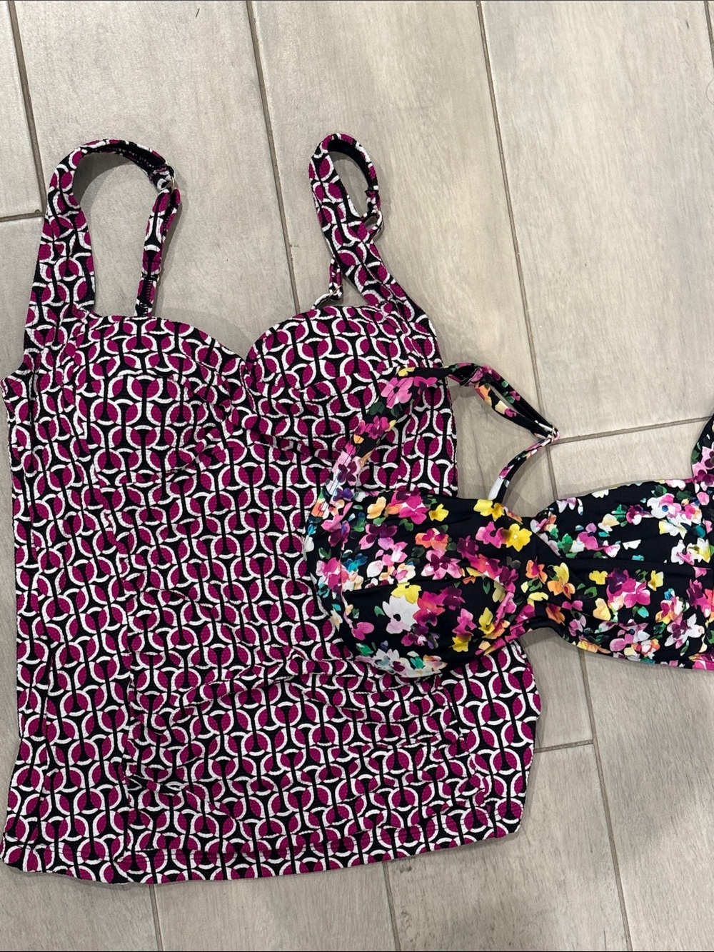Lands' End Geometric Tankini Top with Black Floral Bikini Top bundle! Sz 2 NWT